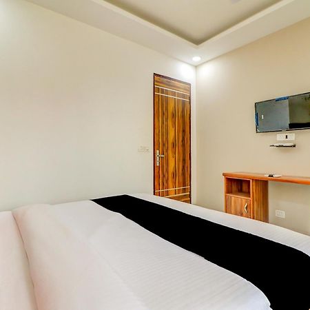 Oyo Flagship 80318 Hotel Sai Plaza Near Indira Gandhi International Airport New Delhi Exterior photo