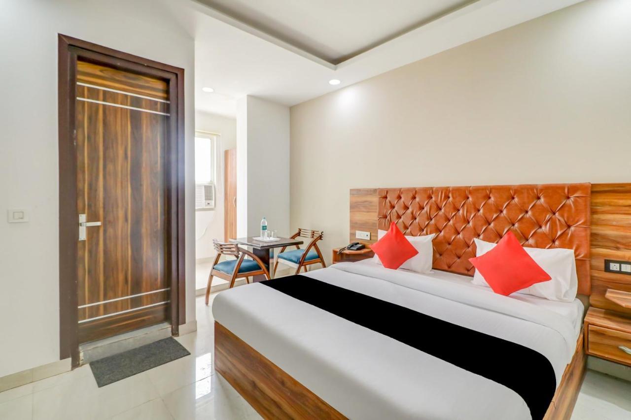 Oyo Flagship 80318 Hotel Sai Plaza Near Indira Gandhi International Airport New Delhi Exterior photo