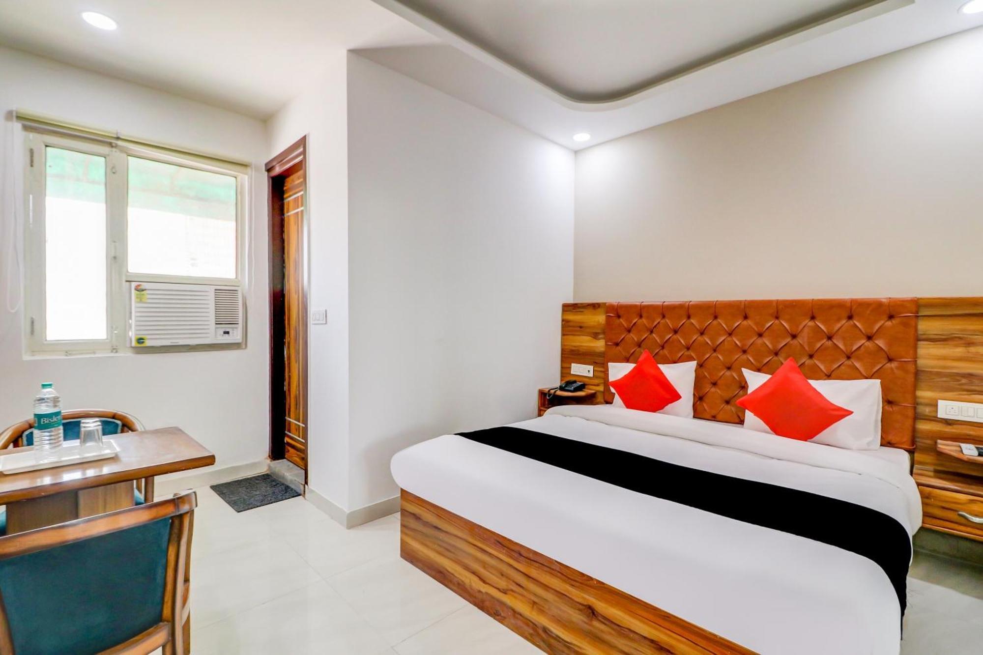 Oyo Flagship 80318 Hotel Sai Plaza Near Indira Gandhi International Airport New Delhi Exterior photo